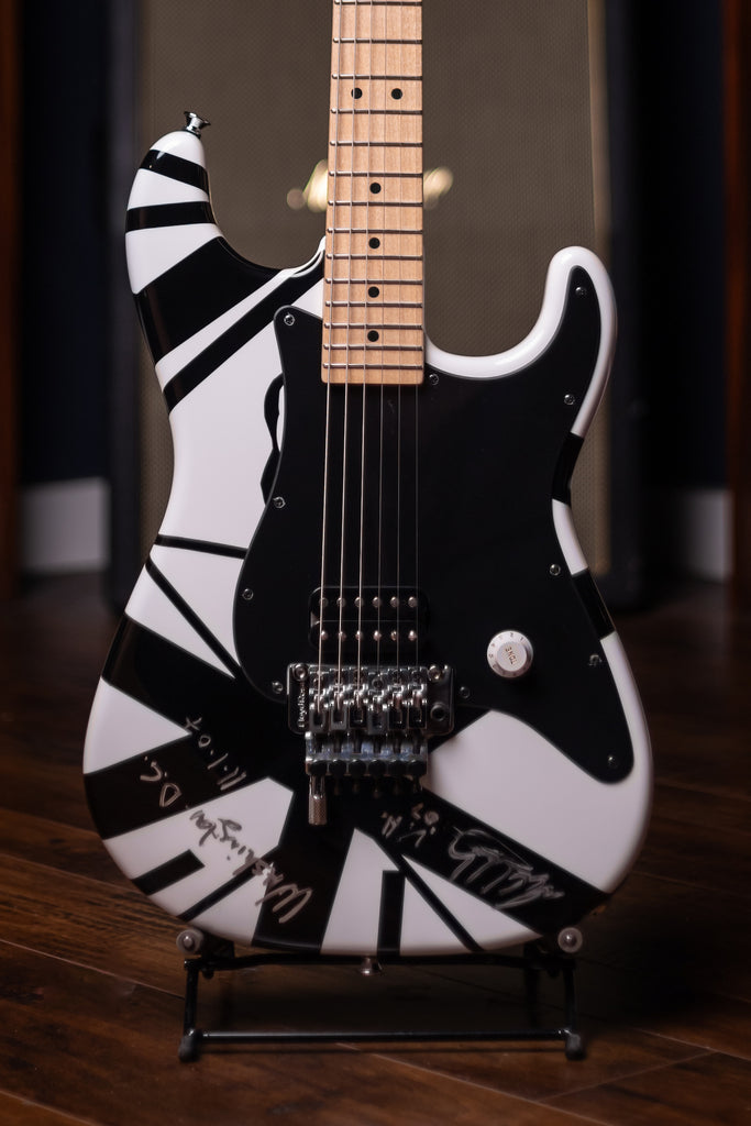 2007 EVH Striped Washington DC - White, Black
