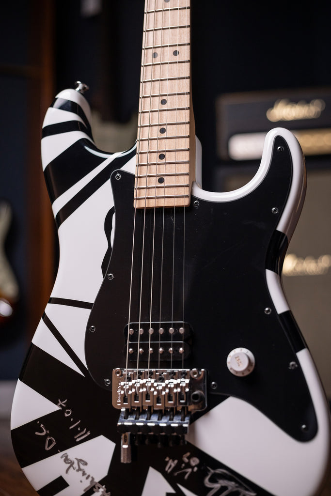 2007 EVH Striped Washington DC - White, Black