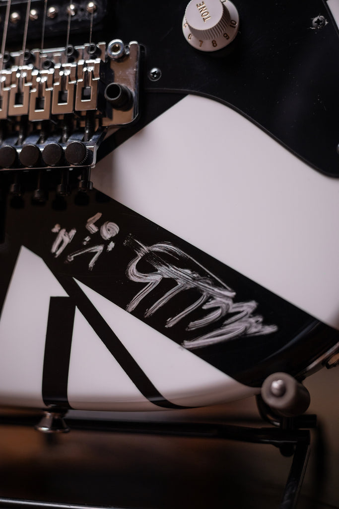 2007 EVH Striped Washington DC - White, Black