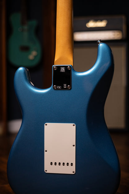 Fender Vintera II '60s Stratocaster Electric Guitar - Lake Placid Blue