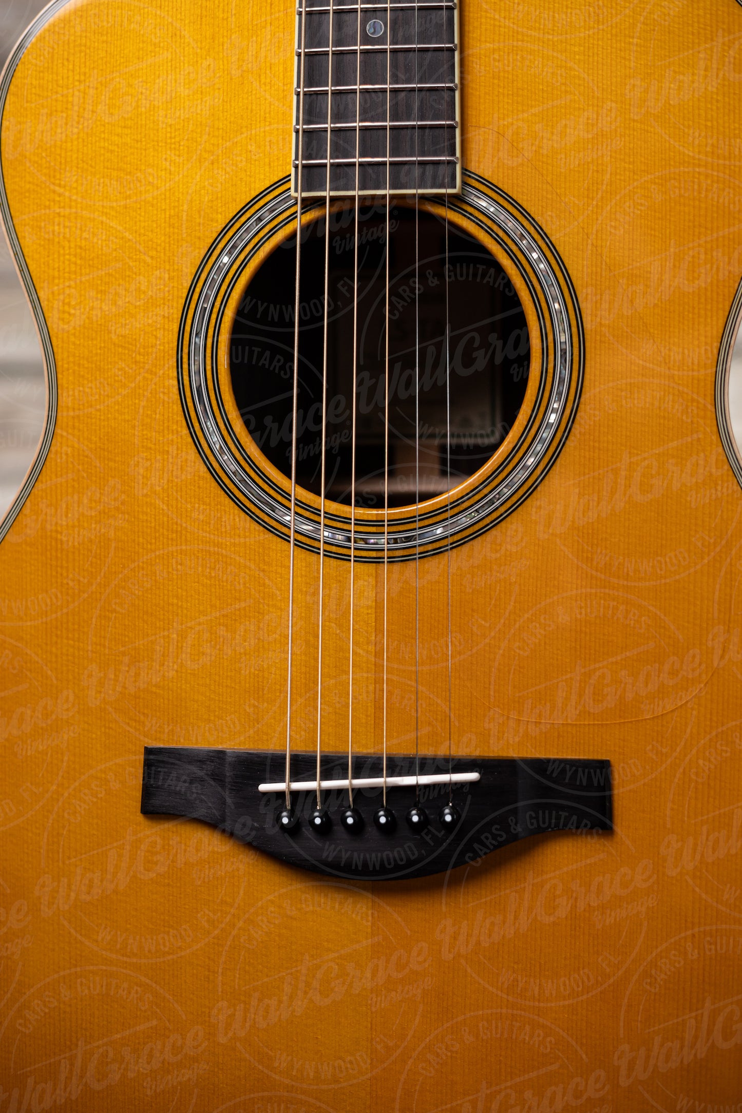 Yamaha LS-TA TransAcoustic Acoustic-Electric Dreadnought Guitar - Vintage Tint
