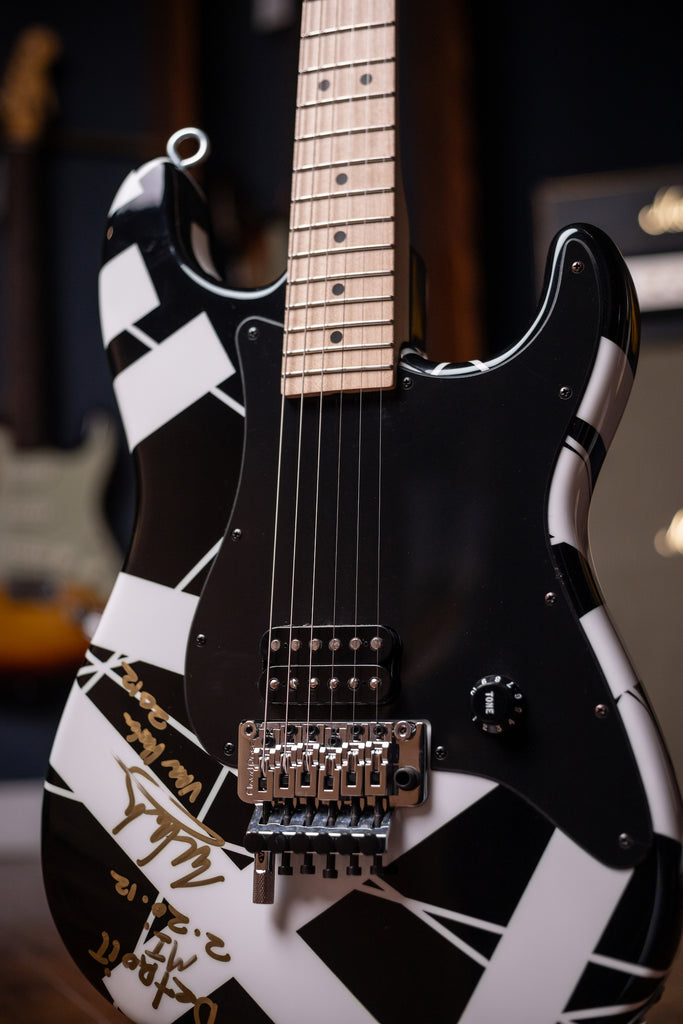 2012 EVH Striped Detroit - White, Black