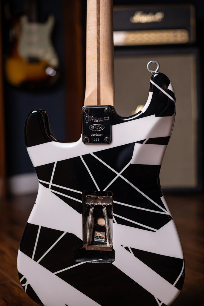 2012 EVH Striped Detroit - White, Black