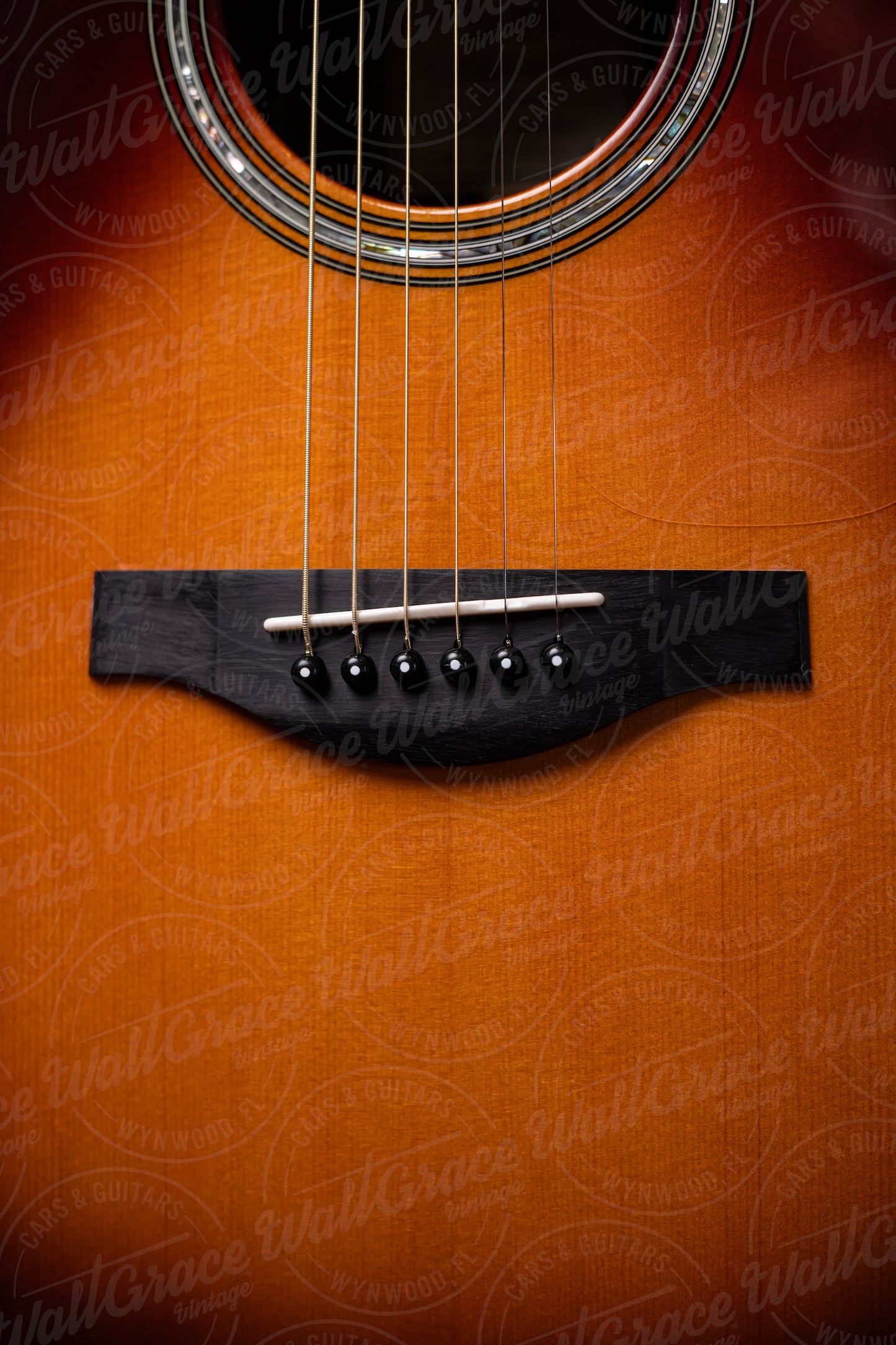 Yamaha LL-TA TransAcoustic Acoustic-Electric Dreadnought Guitar - Brown Sunburst