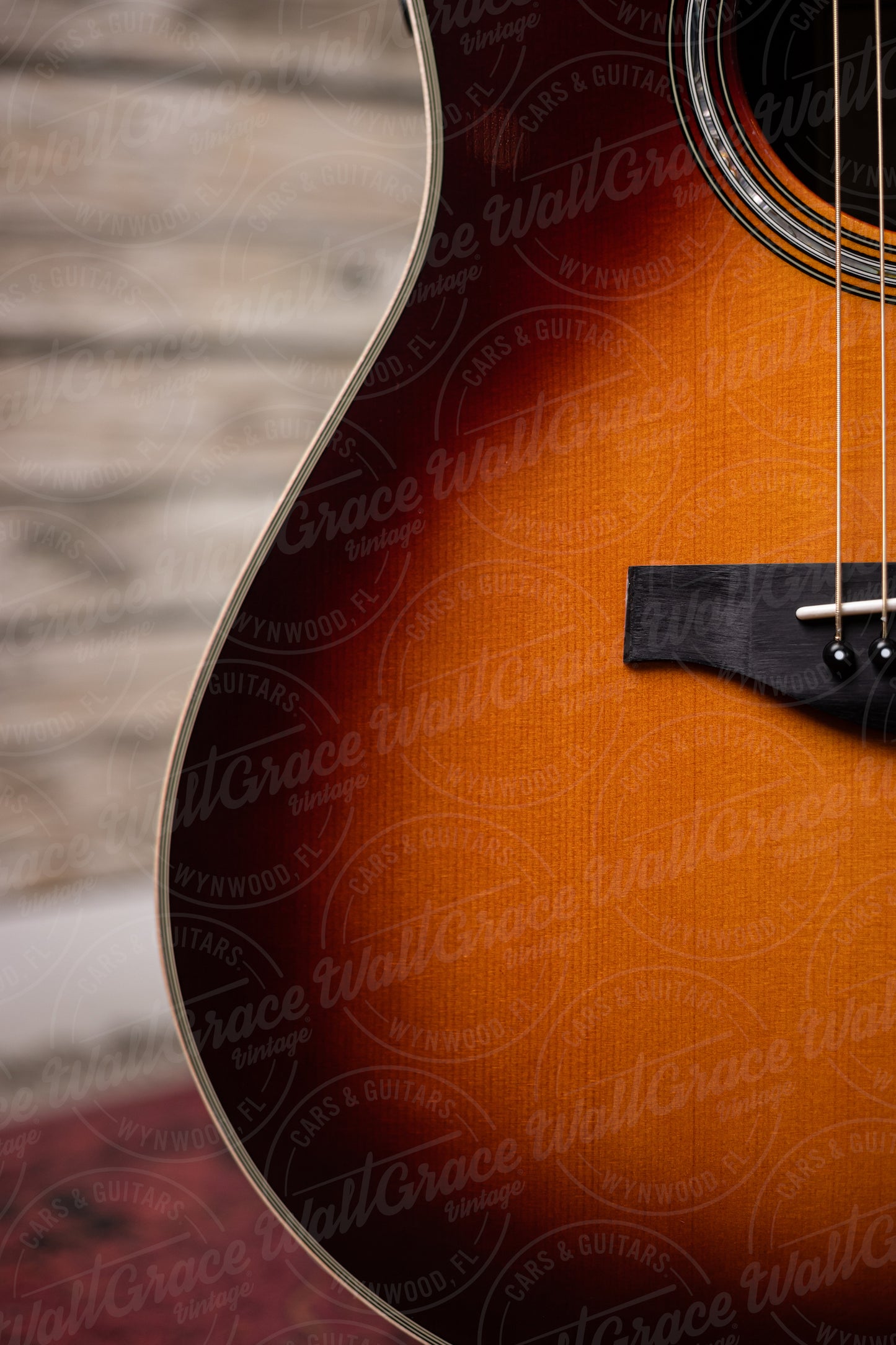 Yamaha LL-TA TransAcoustic Acoustic-Electric Dreadnought Guitar - Brown Sunburst