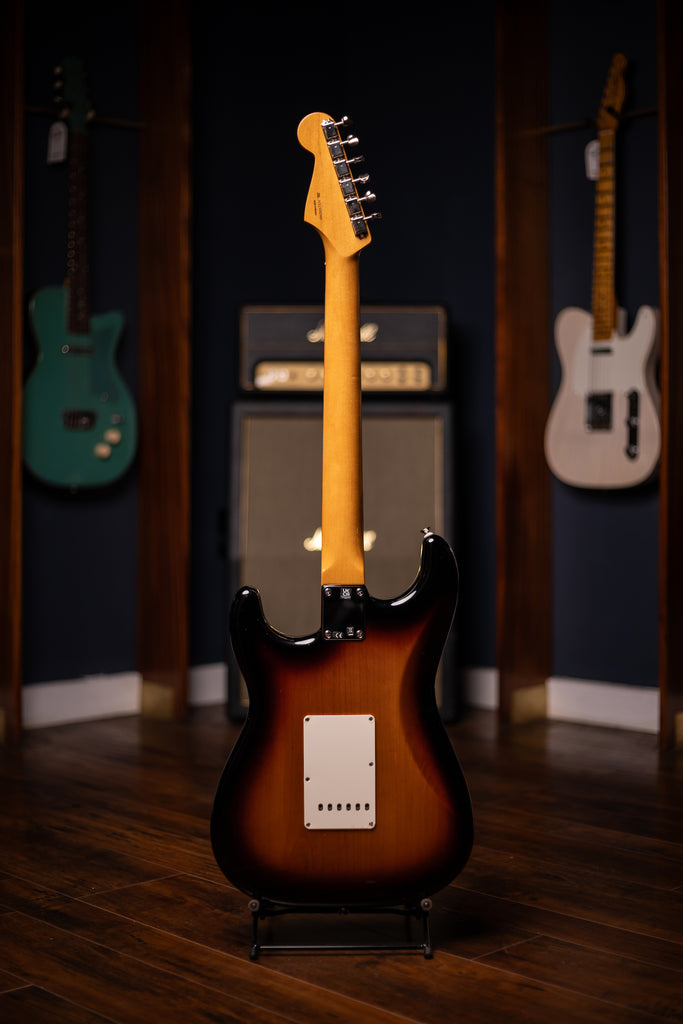 Fender Vintera II '60s Stratocaster Electric Guitar - 3-Tone Sunburst