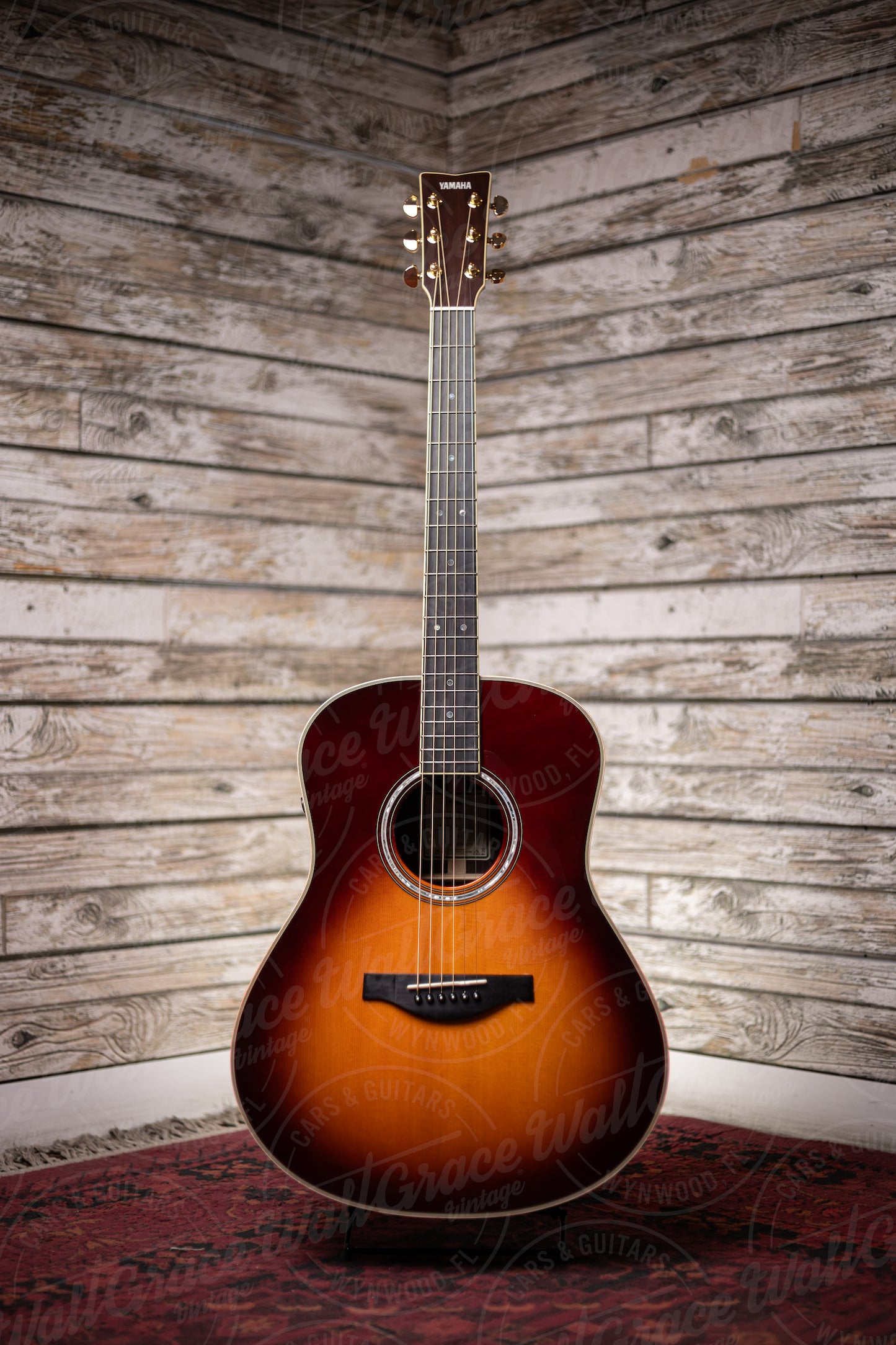 Yamaha LL-TA TransAcoustic Acoustic-Electric Dreadnought Guitar - Brown Sunburst
