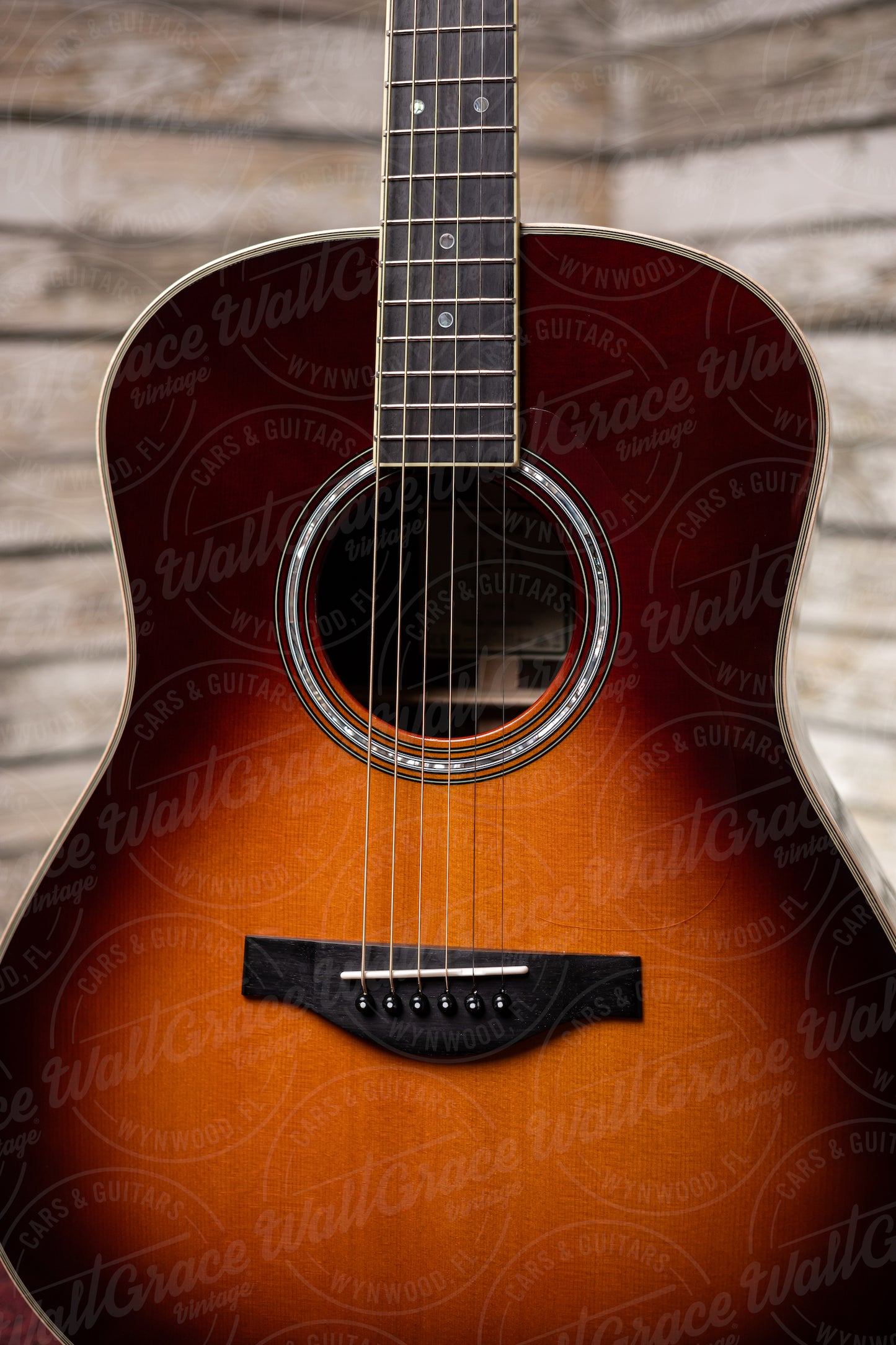 Yamaha LL-TA TransAcoustic Acoustic-Electric Dreadnought Guitar - Brown Sunburst