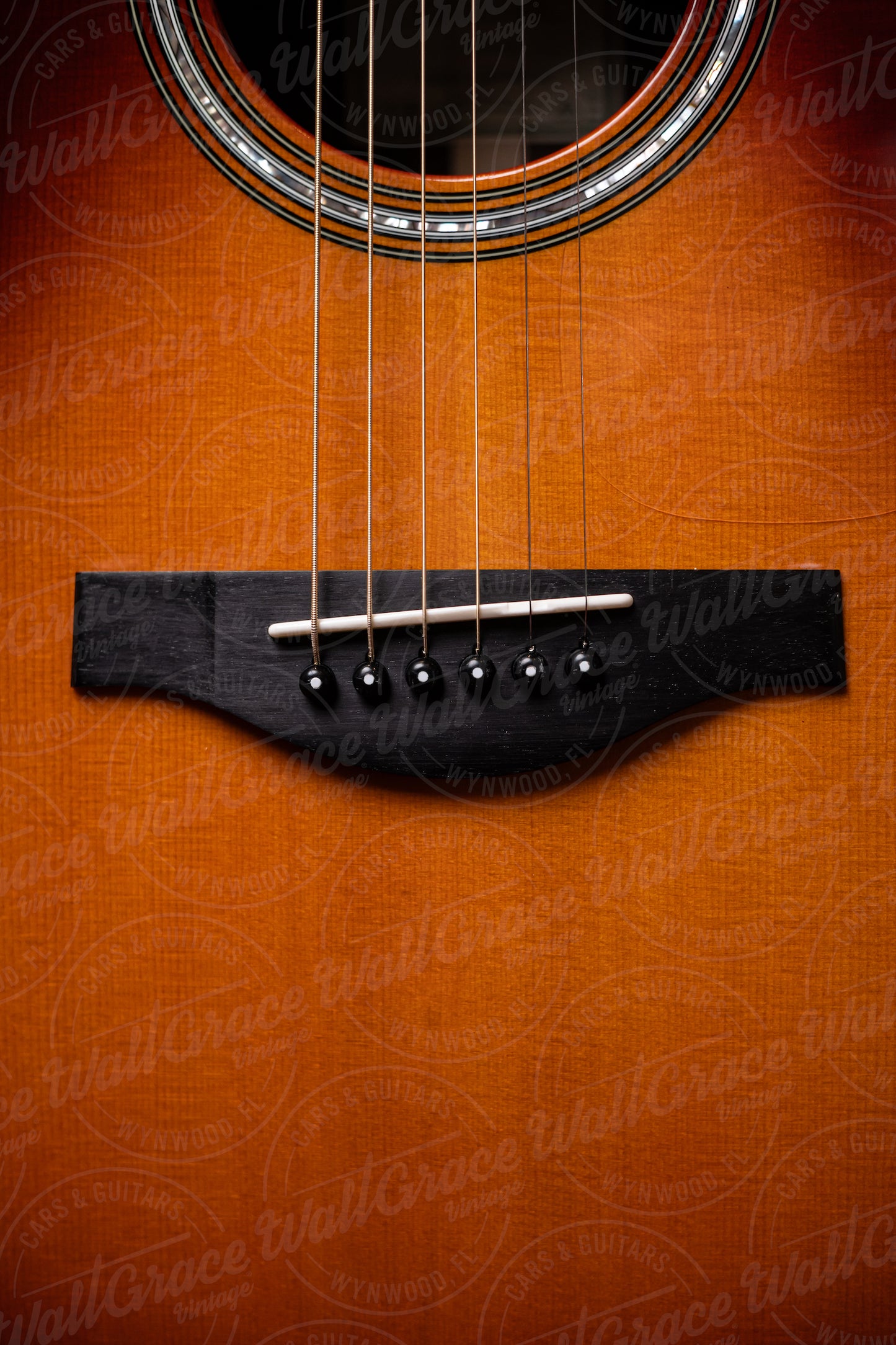 Yamaha LL-TA TransAcoustic Acoustic-Electric Dreadnought Guitar - Brown Sunburst