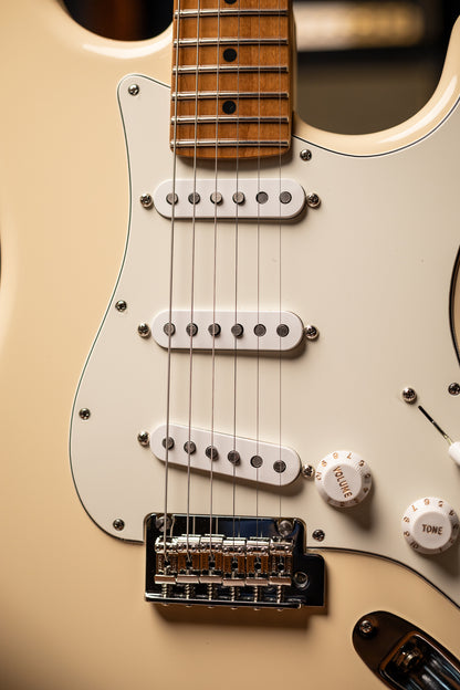 Fender Limited Edition Player II Stratocaster Electric Guitar - Olympic White