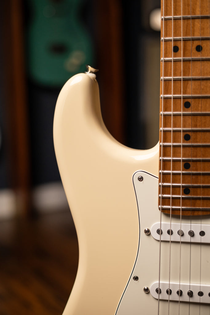 Fender Limited Edition Player II Stratocaster Electric Guitar - Olympic White