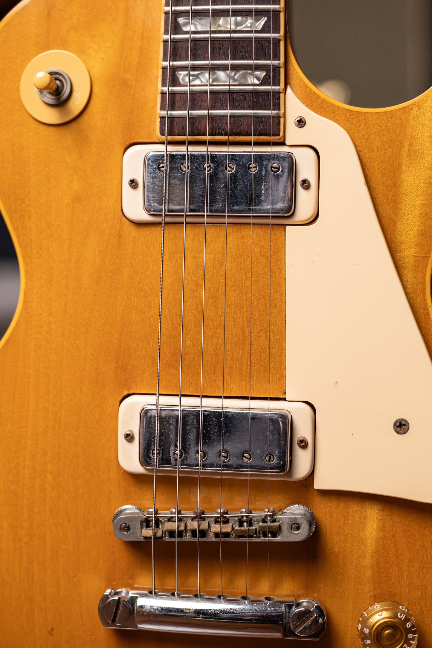 1977 Gibson Les Paul Deluxe Electric Guitar - Natural