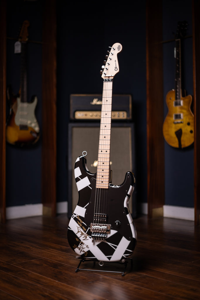 2012 EVH Striped Detroit - White, Black