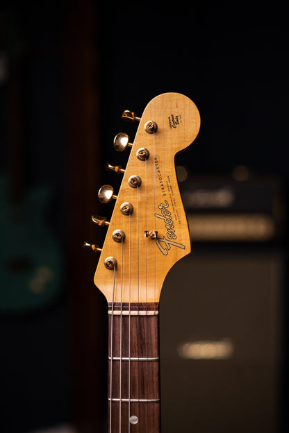 Fender Custom Shop Limited Edition 1965 Dual-Mag Stratocaster® Journeyman Relic® with Closet Classic Hardware Electric Guitar - Aged Inca Silver