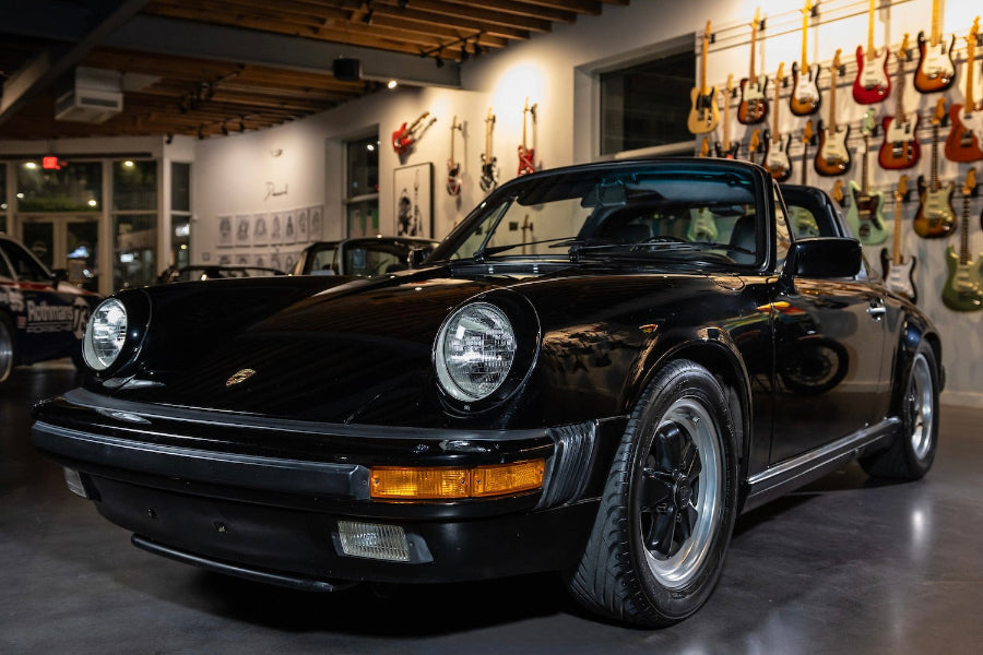 1986 Porsche 911 Carrera Targa - Black