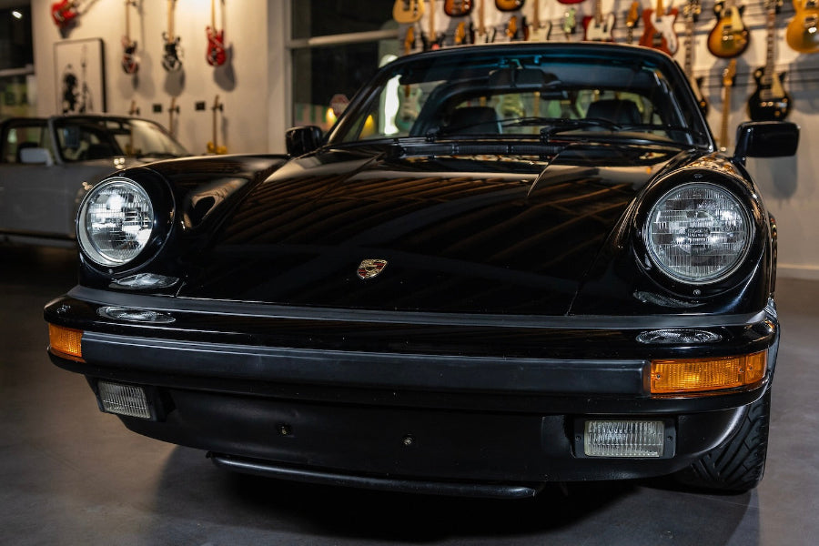 1986 Porsche 911 Carrera Targa - Black