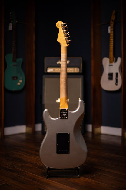 Fender Custom Shop Limited Edition 1965 Dual-Mag Stratocaster® Journeyman Relic® with Closet Classic Hardware Electric Guitar - Aged Inca Silver