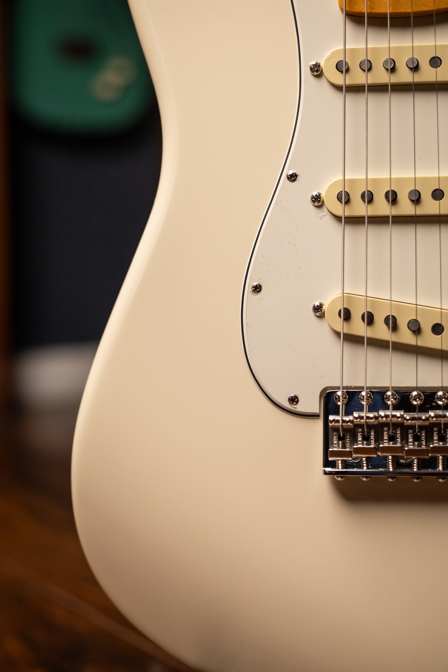 Fender Limited Edition American Vintage II 1973 Stratocaster Electric Guitar - Olympic White