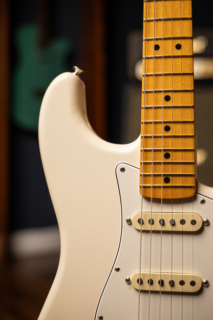Fender Limited Edition American Vintage II 1973 Stratocaster Electric Guitar - Olympic White