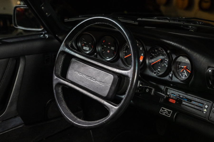 1986 Porsche 911 Carrera Targa - Black