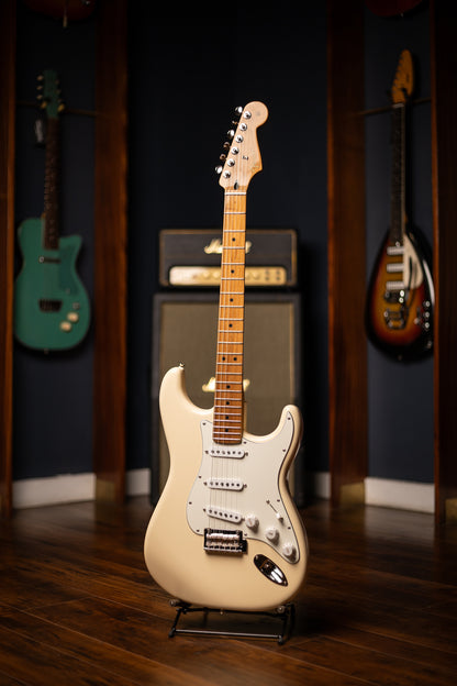 Fender Limited Edition Player II Stratocaster Electric Guitar - Olympic White