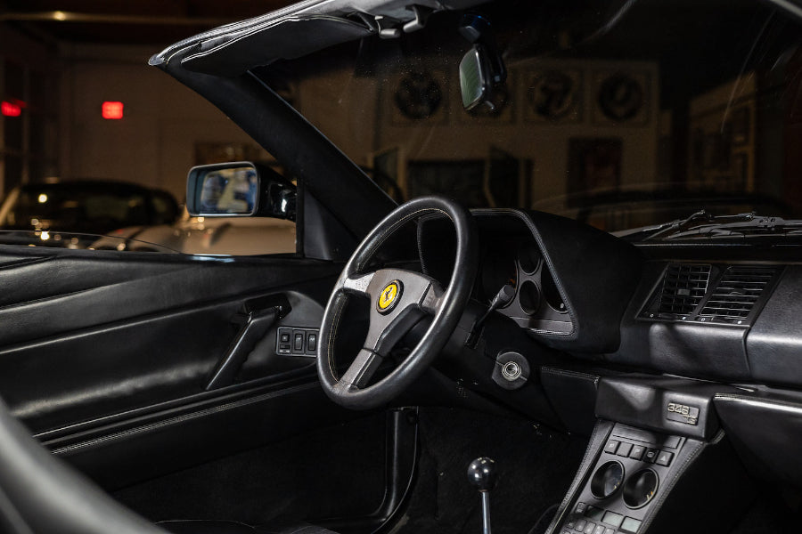 1990 Ferrari 348 TS - Nero