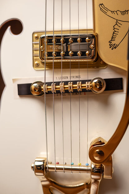 Gretsch G6136T-59 Vintage Select Edition '59 Falcon Hollow Body with Bigsby TV Jones Electric Guitar - Vintage White