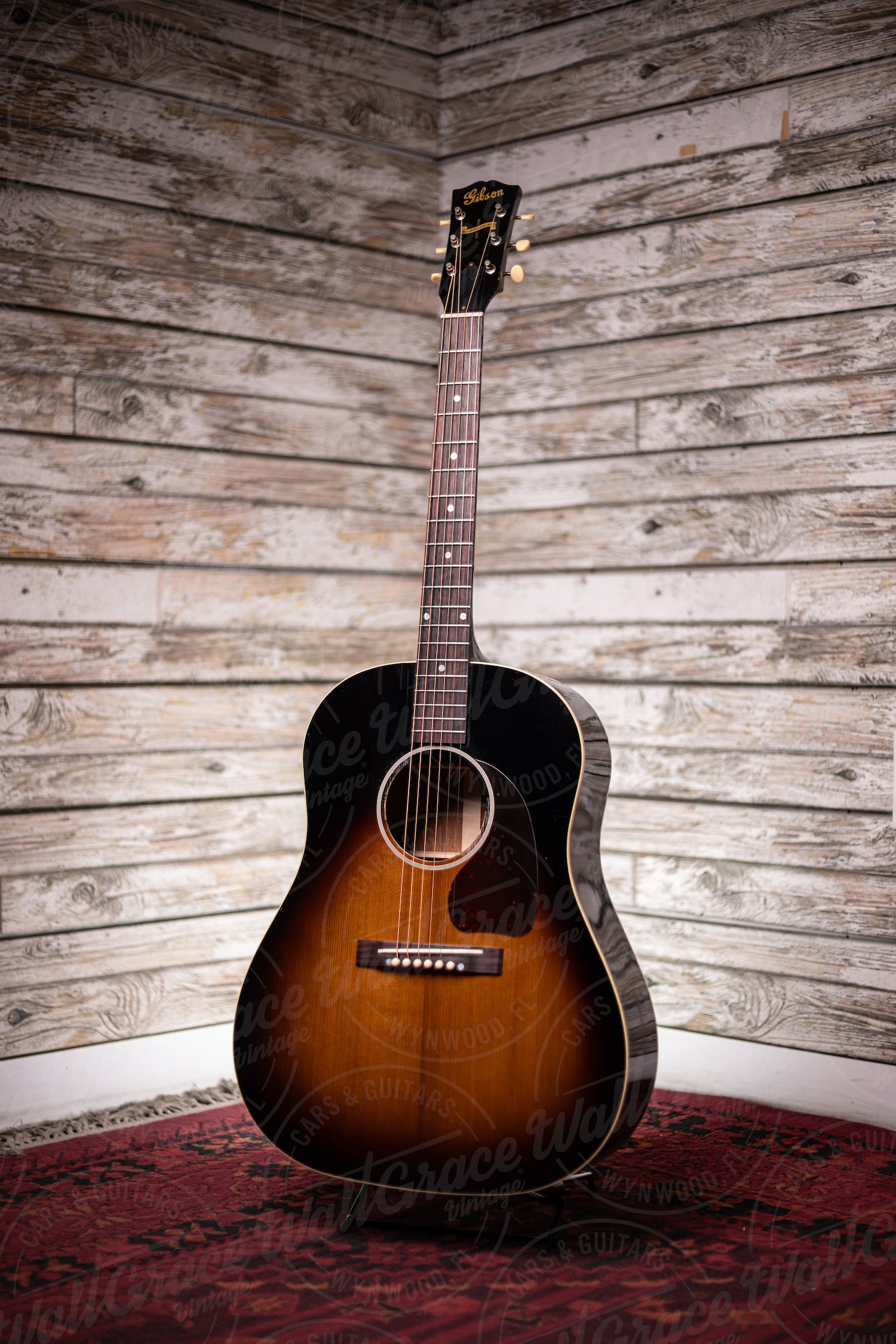 Gibson 1942 Banner J-45 Light Aged Acoustic Guitar - Vintage