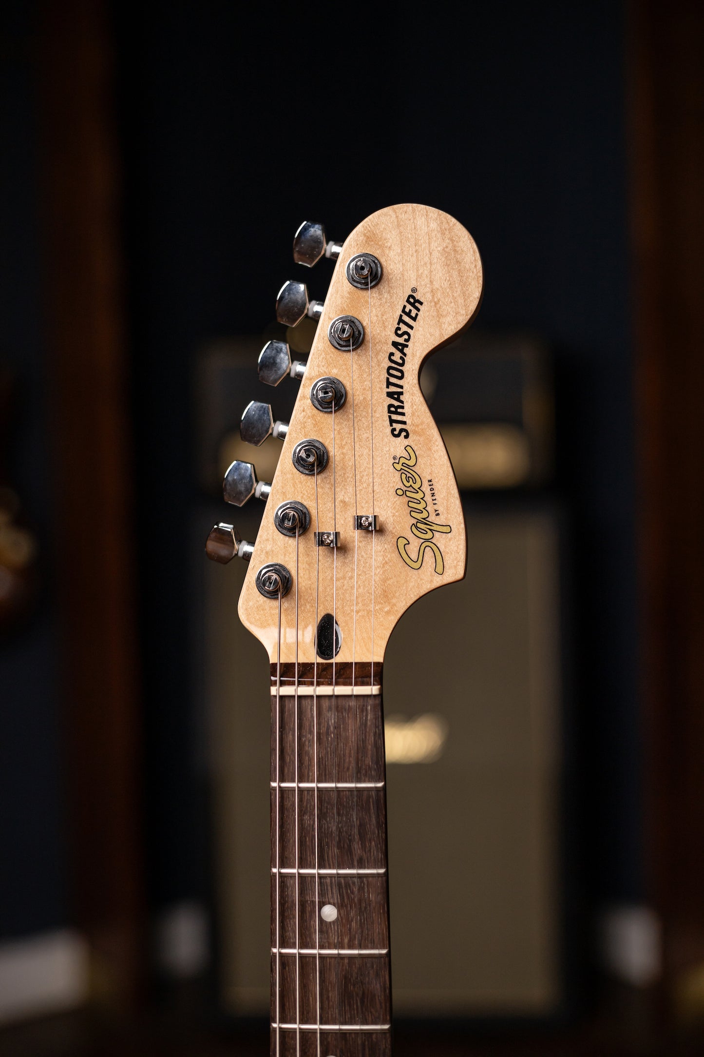 Squier Affinty Stratocaster JR HSS Electric Guitar - 3-Tone Sunburst