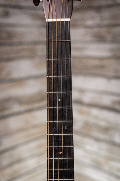 Martin OM-28 Acoustic Guitar - Natural