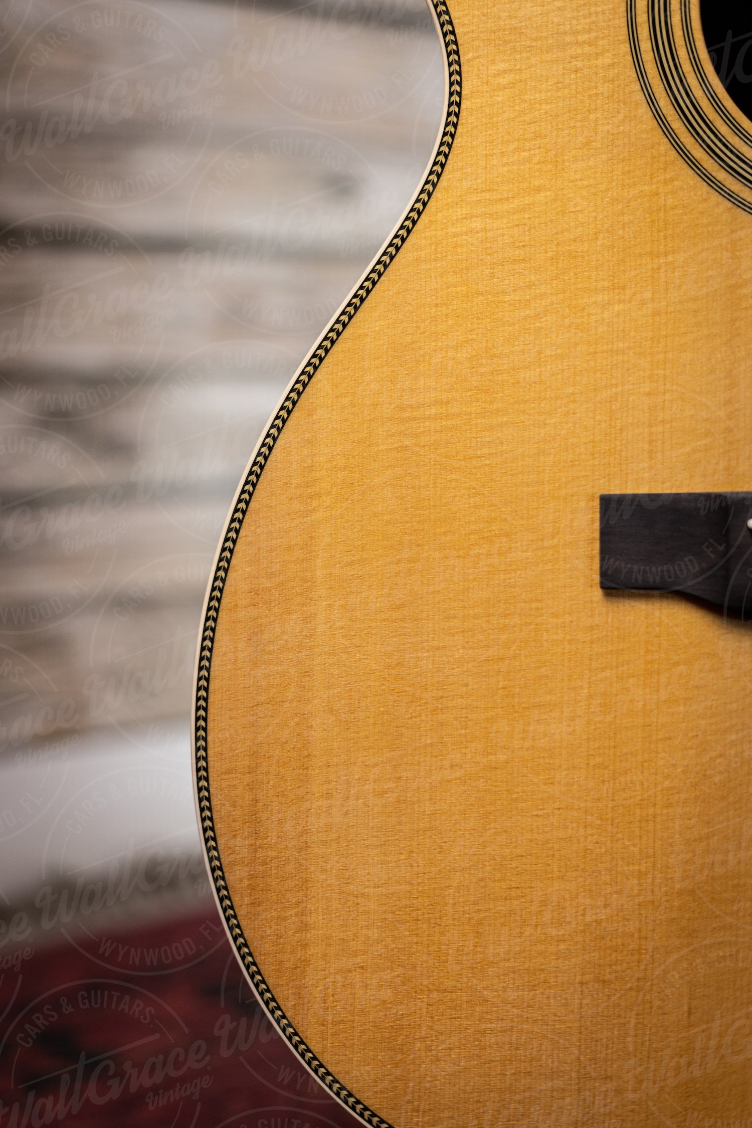 Martin OM-28 Acoustic Guitar - Natural