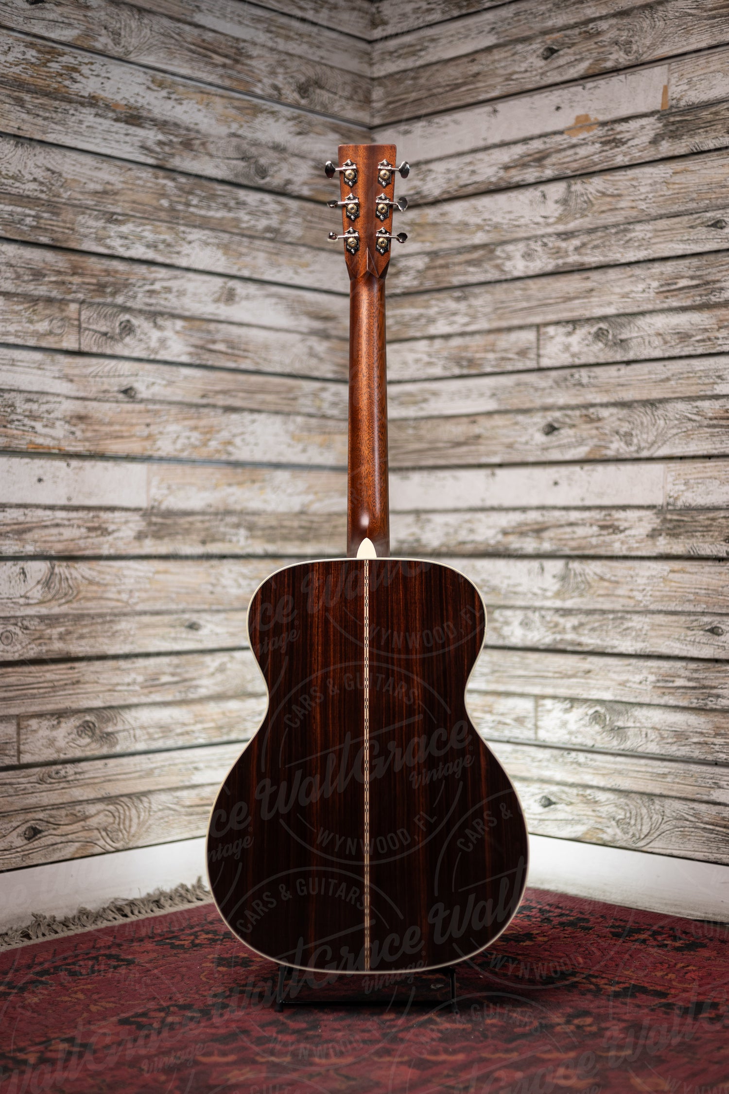 Martin OM-28 Acoustic Guitar - Natural