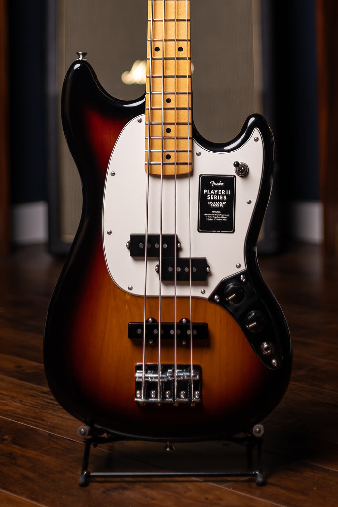 Fender Player II Mustang PJ Bass - 3-Tone Sunburst