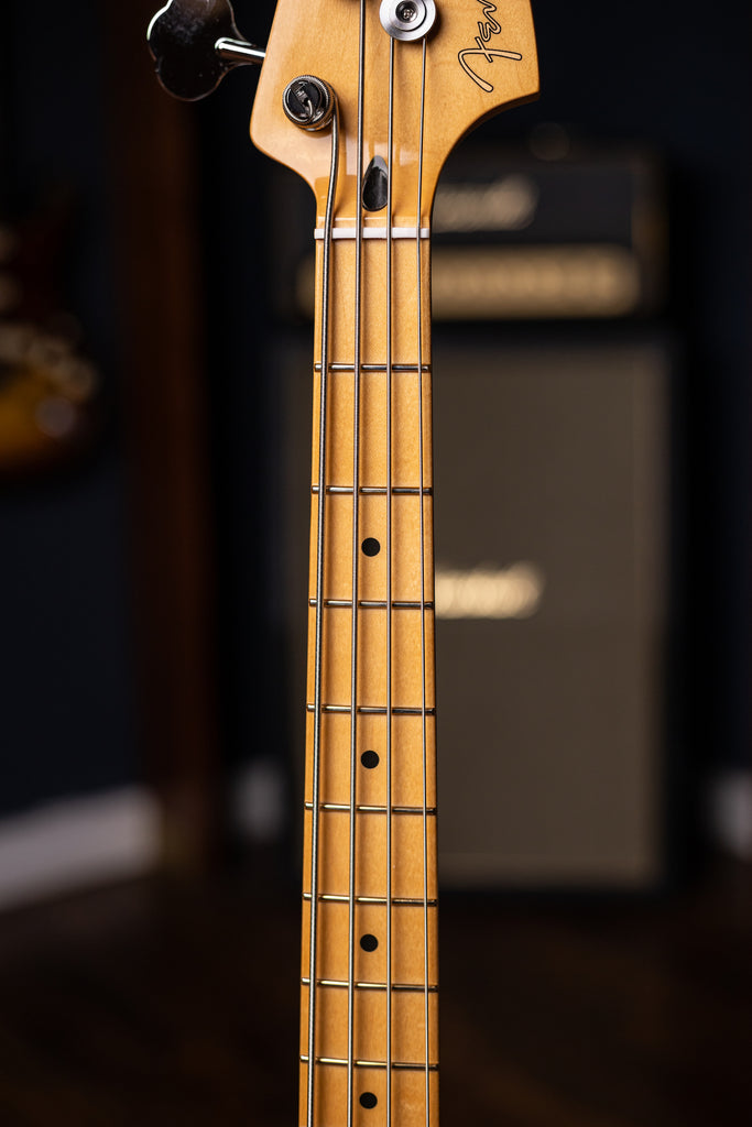 Fender Player II Mustang PJ Bass - 3-Tone Sunburst