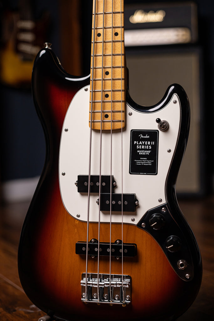 Fender Player II Mustang PJ Bass - 3-Tone Sunburst