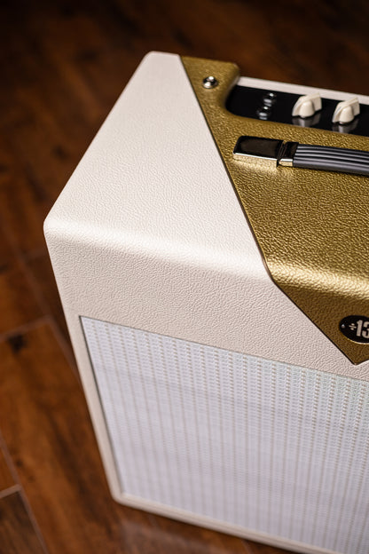 IN-STOCK! - Divided By 13 JTR 9/15 Combo Amp - Ivory Bronco