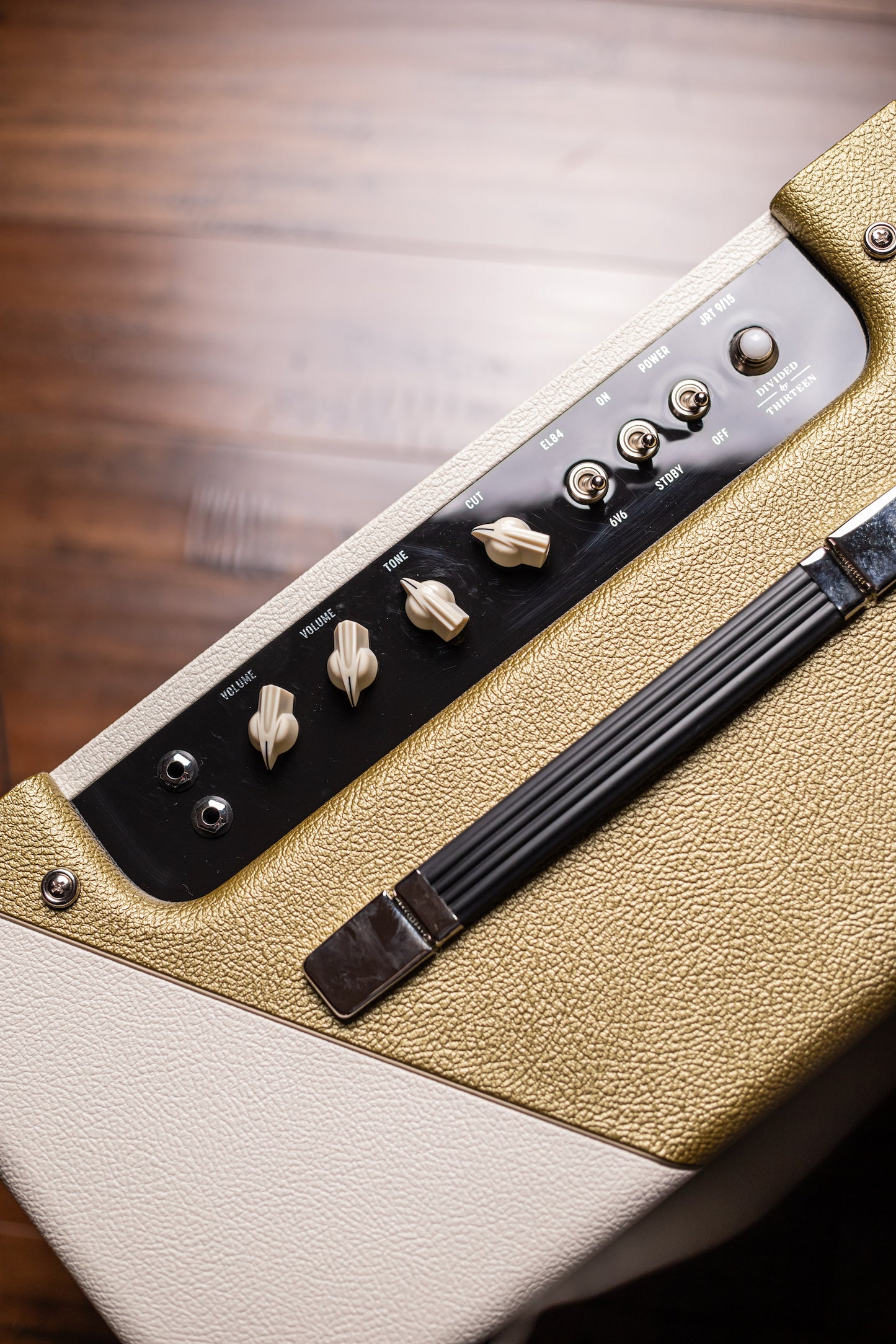 IN-STOCK! - Divided By 13 JTR 9/15 Combo Amp - Ivory Bronco