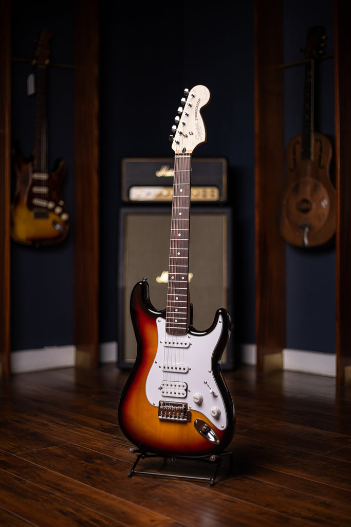 Squier Affinty Stratocaster JR HSS Electric Guitar - 3-Tone Sunburst