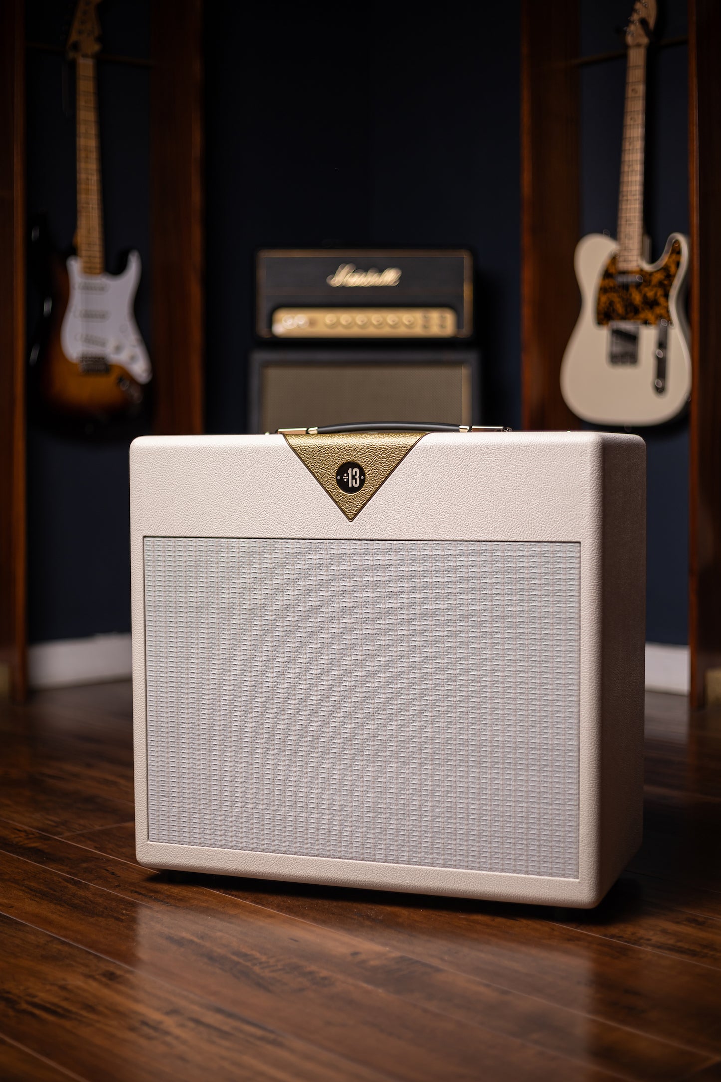 IN-STOCK! - Divided By 13 JTR 9/15 Combo Amp - Ivory Bronco