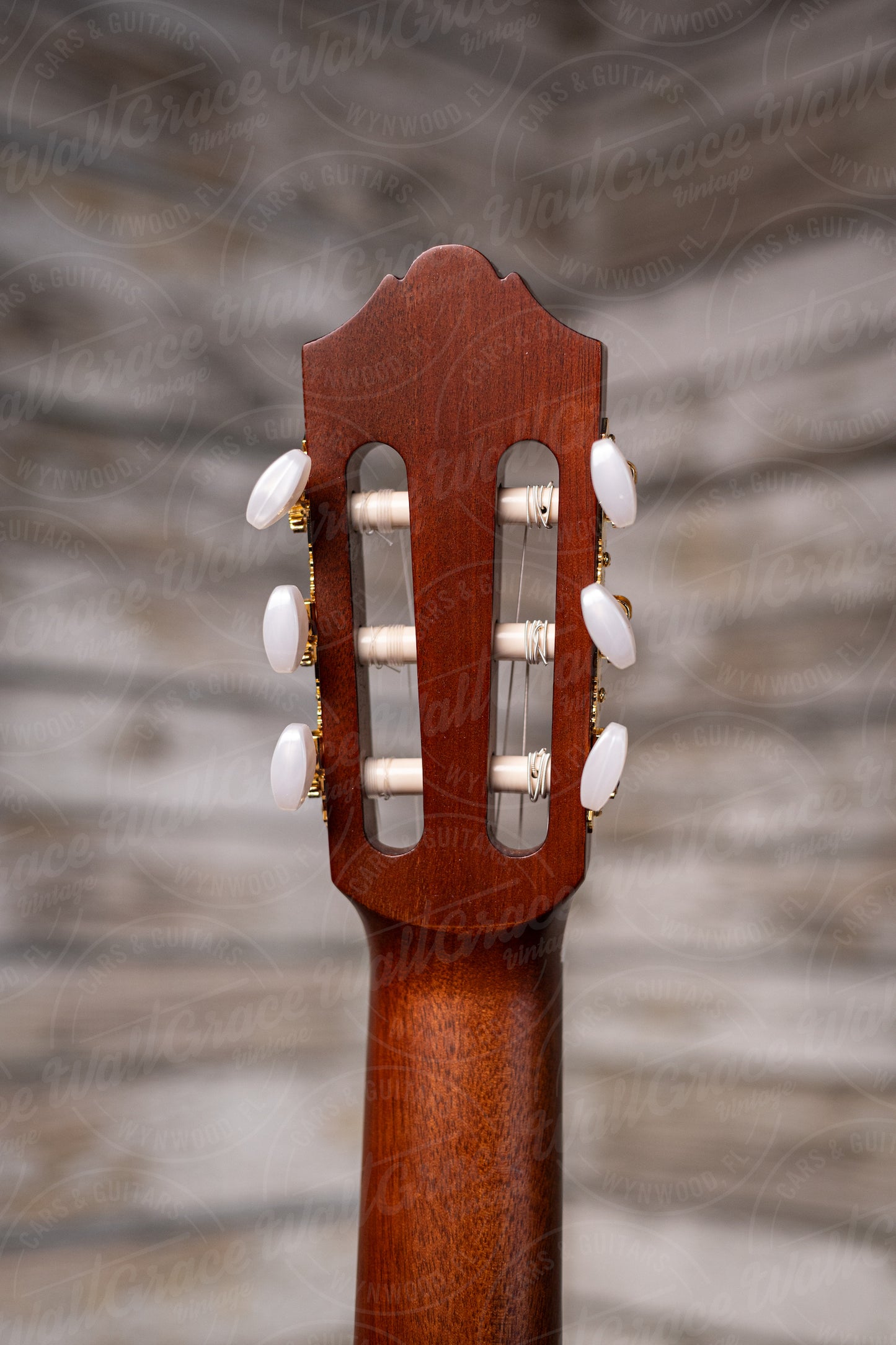 Yamaha GC182C Classical Guitar - Natural