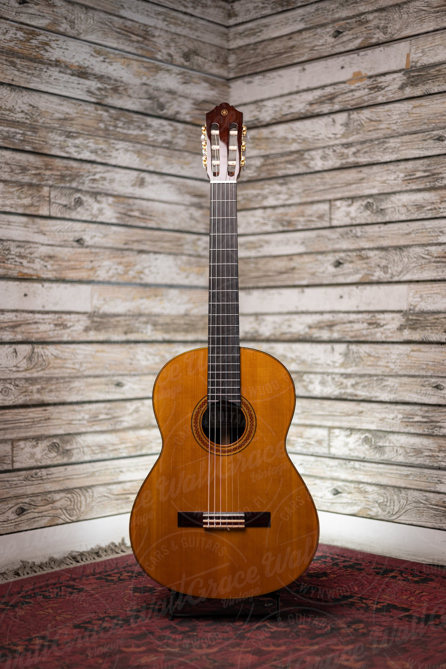 Yamaha GC182C Classical Guitar - Natural