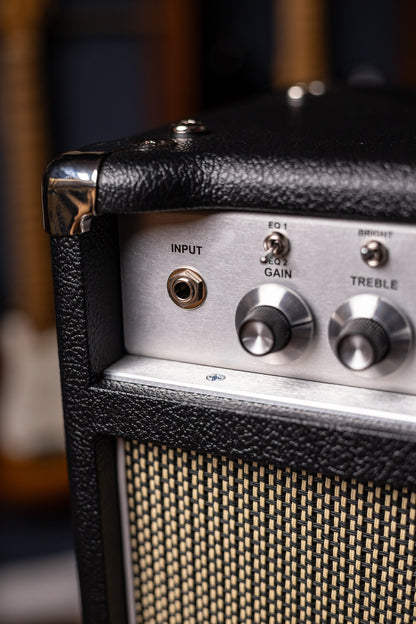 PRE-ORDER | Two-Rock Bloomfield Drive 100/50w Tube Head and Cabinet - Black Bronco Tolex, Salt & Pepper Grill Cloth, Silver Skirt Knobs, White Piping