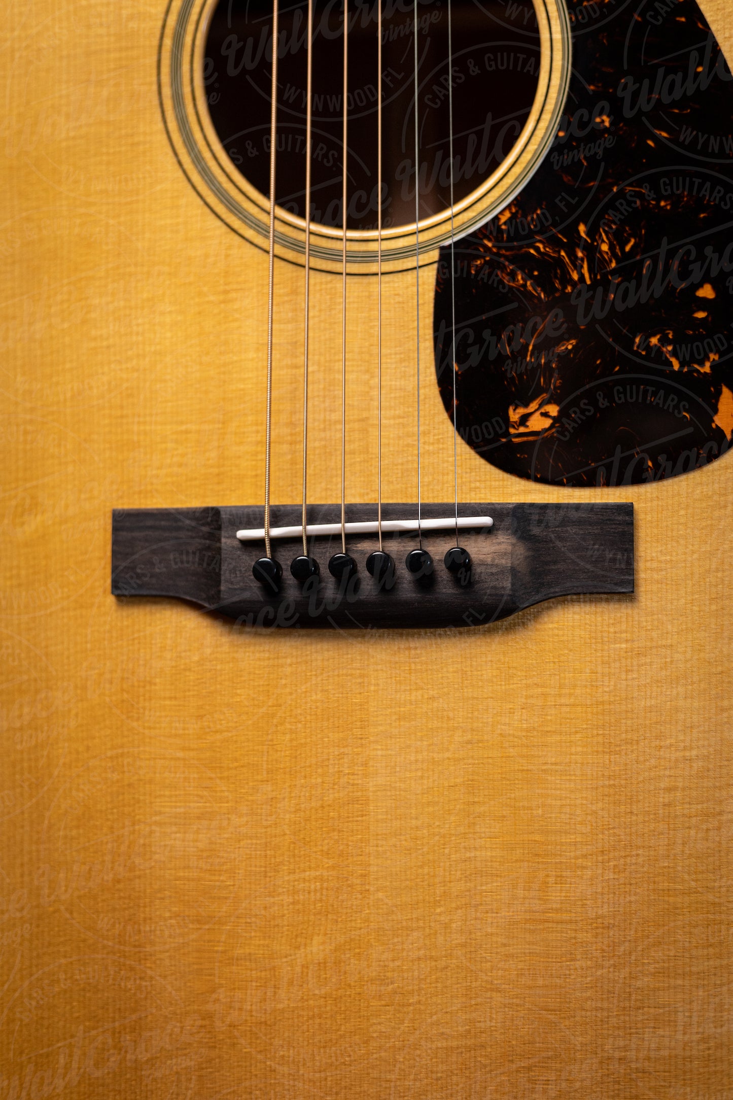 Martin D-18 Acoustic Guitar - Natural