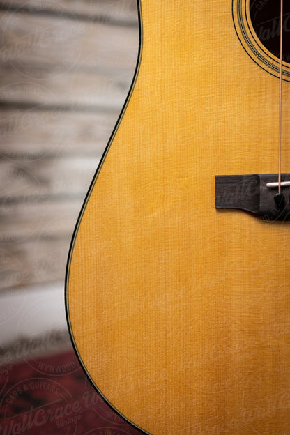 Martin D-18 Acoustic Guitar - Natural