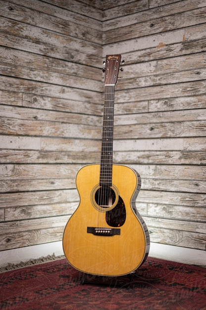 Martin OM-28 Acoustic Guitar - Natural