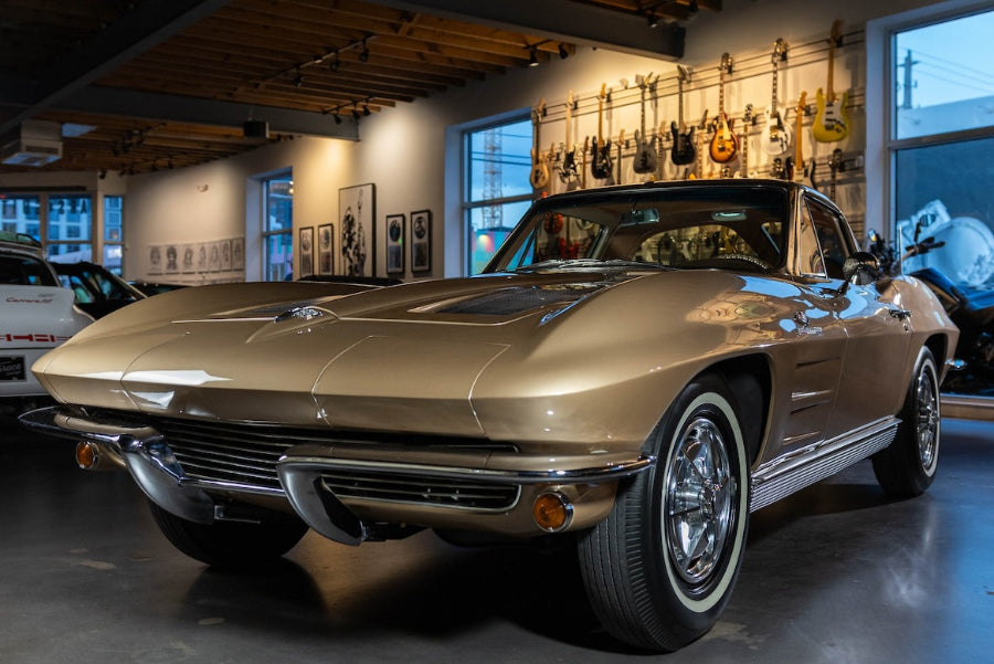 1963 Chevrolet Corvette Split Window Coupe Fuelie - Saddle Tan