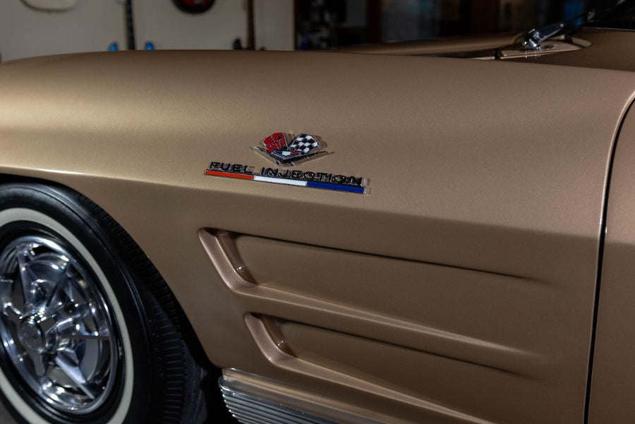 1963 Chevrolet Corvette Split Window Coupe Fuelie - Saddle Tan