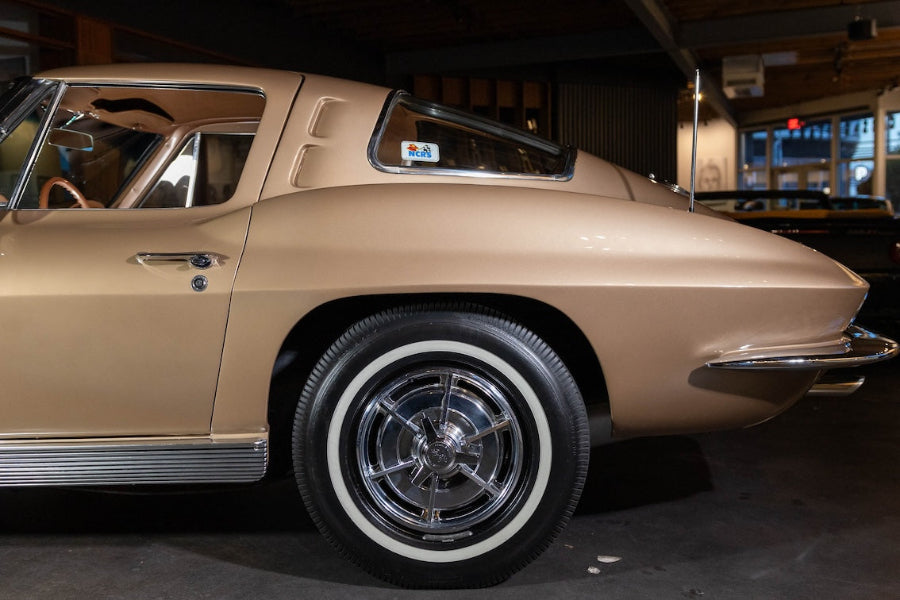 1963 Chevrolet Corvette Split Window Coupe Fuelie - Saddle Tan