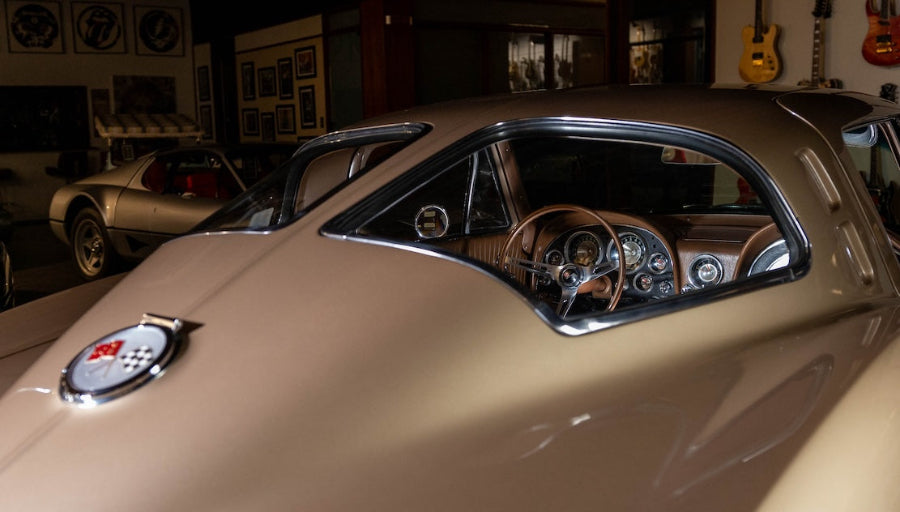 1963 Chevrolet Corvette Split Window Coupe Fuelie - Saddle Tan