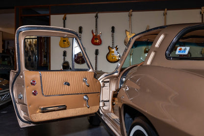 1963 Chevrolet Corvette Split Window Coupe Fuelie - Saddle Tan